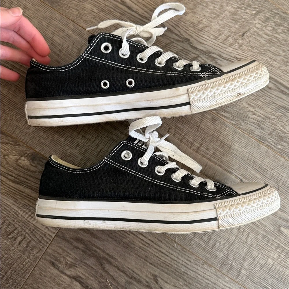 Converse Low Top Sneakers - Picture 2 of 7